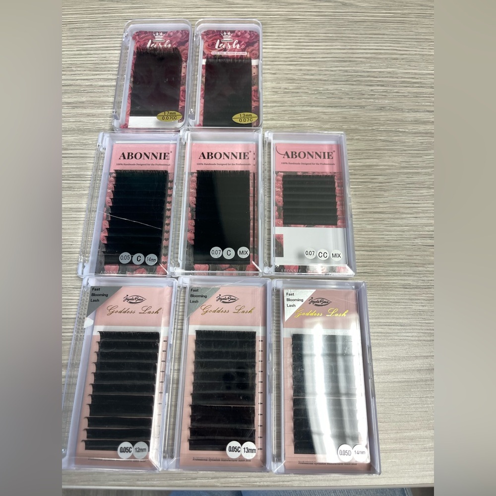 BUNDLE OF 8 LASH TRAYS C CURL 0.05/  0.07MM
